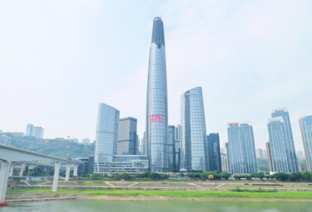 重庆“第一高楼”陆海国际中心9月底迎重要节点 项目涵盖甲级办公楼等4大业态